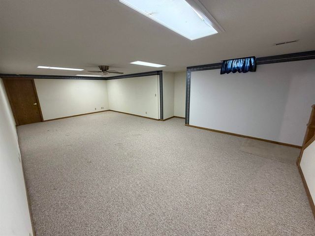 2750 N Rushwood St, Wichita, KS 67226