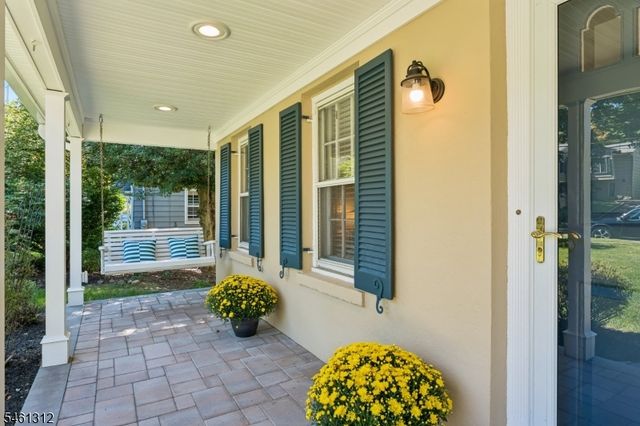 26 Pittsford Way, New Providence Boro, NJ 07974