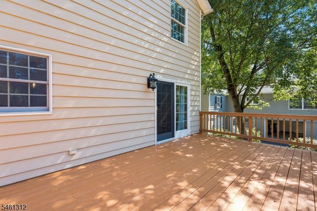 26 Pittsford Way, New Providence Boro, NJ 07974