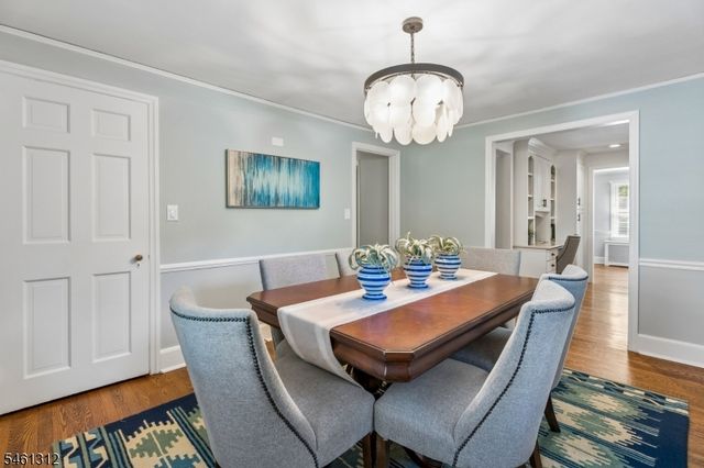 26 Pittsford Way, New Providence Boro, NJ 07974