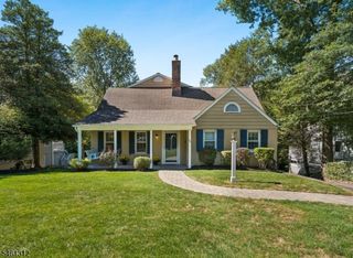 26 Pittsford Way, New Providence Boro, NJ 07974