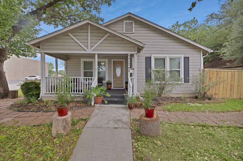 131 Milton Street, Lewisville, TX 75057