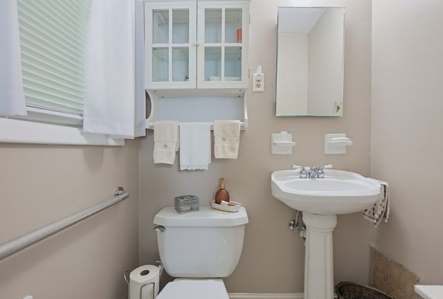 20 Corrine Dr, Framingham, MA 01701
