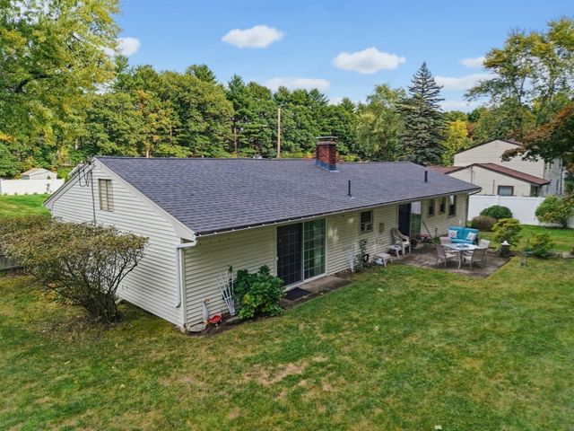 20 Corrine Dr, Framingham, MA 01701