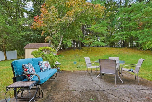 20 Corrine Dr, Framingham, MA 01701