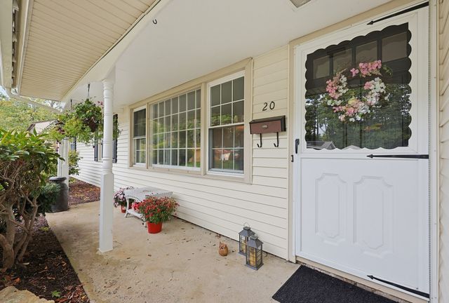 20 Corrine Dr, Framingham, MA 01701