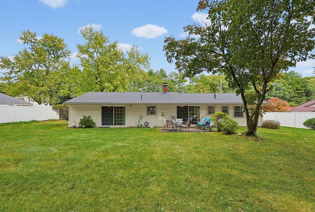 20 Corrine Dr, Framingham, MA 01701
