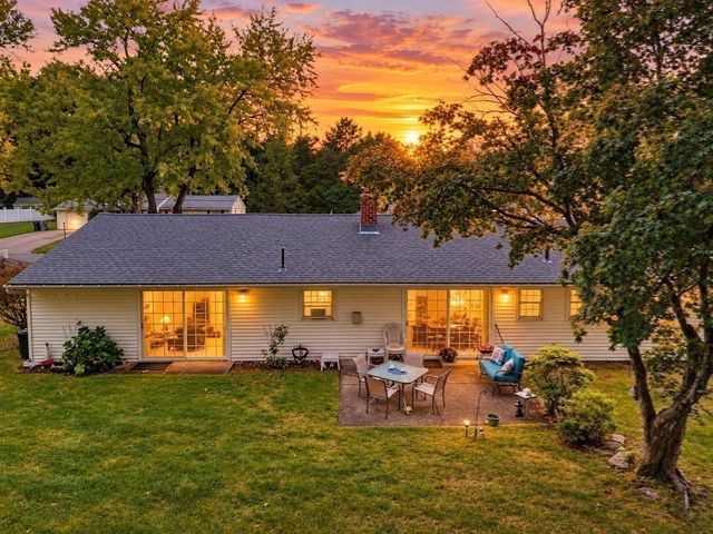 20 Corrine Dr, Framingham, MA 01701