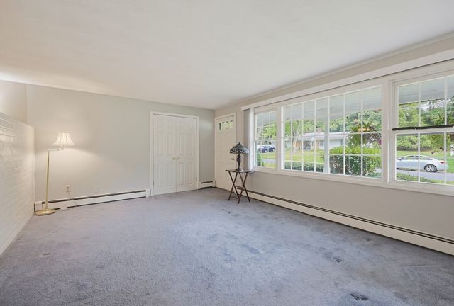 20 Corrine Dr, Framingham, MA 01701