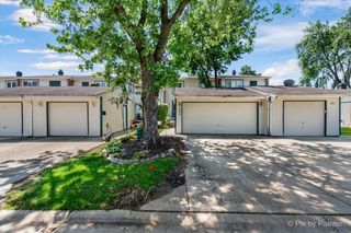 285 Colony Green Drive, Bloomingdale, IL 60108