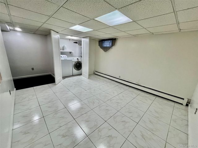 182 Lexington Avenue, Franklin Square, NY 11010