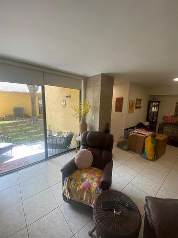 11800 SW 18th St 108-4, Miami, FL 33175