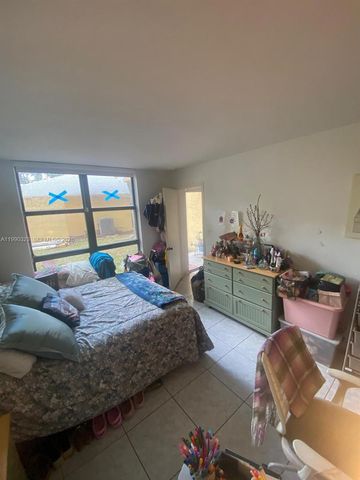 11800 SW 18th St 108-4, Miami, FL 33175