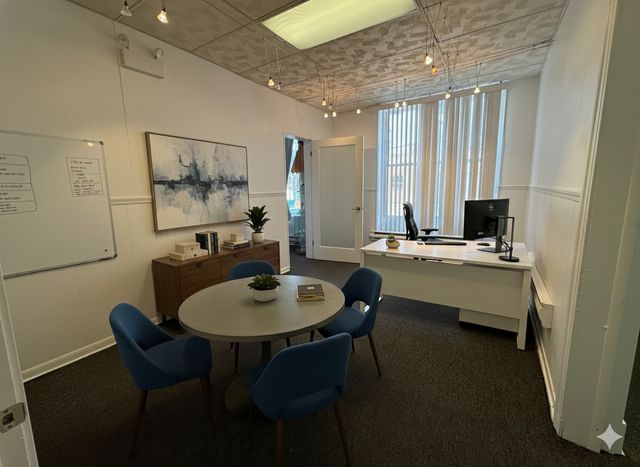 2889 W Cermak Road, Chicago, IL 60623