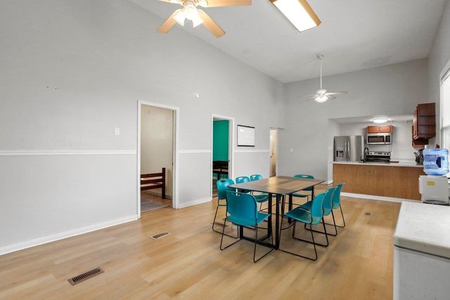 6043 BROAD ST, Mt Jackson, VA 22842