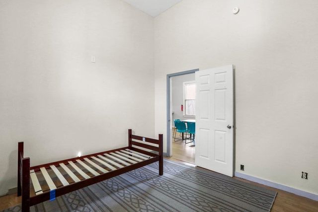 6043 BROAD ST, Mt Jackson, VA 22842