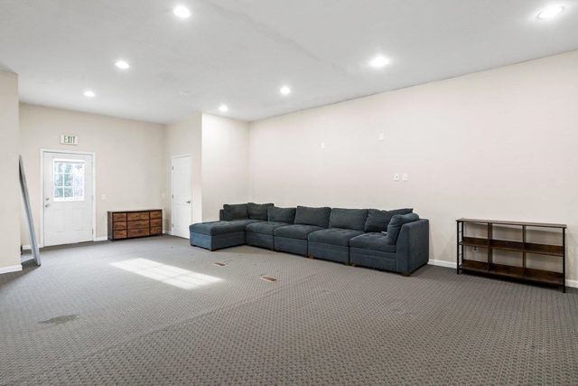 6043 BROAD ST, Mt Jackson, VA 22842