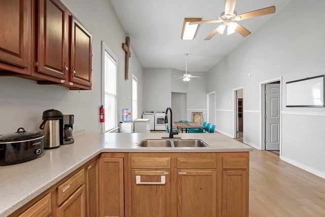 6043 BROAD ST, Mt Jackson, VA 22842