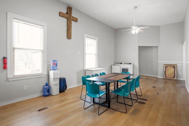 6043 BROAD ST, Mt Jackson, VA 22842