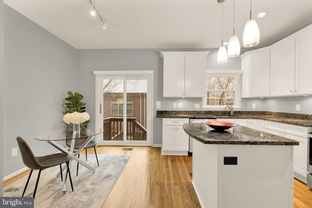 1503-F N COLONIAL TER, Arlington, VA 22209