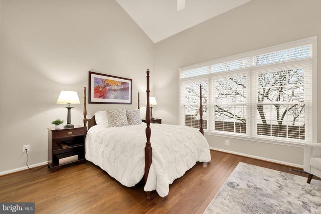 1503-F N COLONIAL TER, Arlington, VA 22209