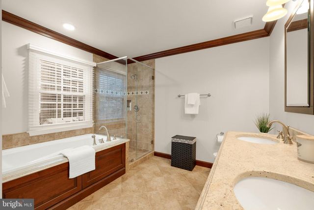 1503-F N COLONIAL TER, Arlington, VA 22209