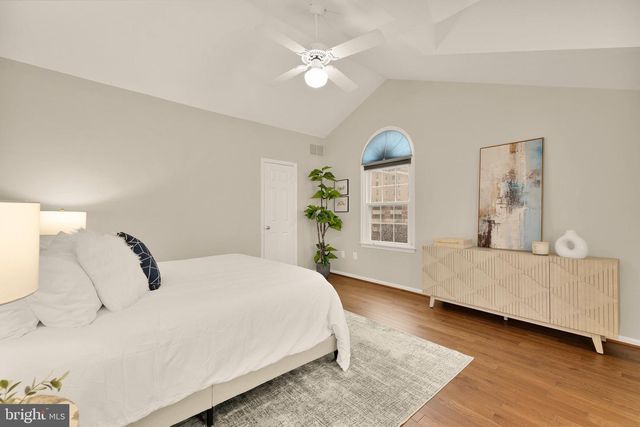 1503-F N COLONIAL TER, Arlington, VA 22209