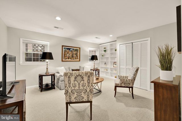 1503-F N COLONIAL TER, Arlington, VA 22209