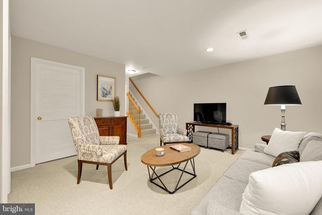 1503-F N COLONIAL TER, Arlington, VA 22209