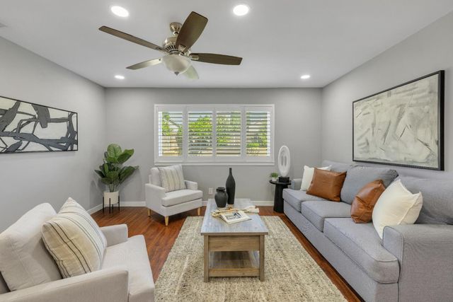 8301 Central Ave, Orangevale, CA 95662