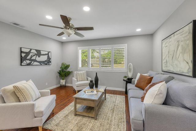 8301 Central Ave, Orangevale, CA 95662