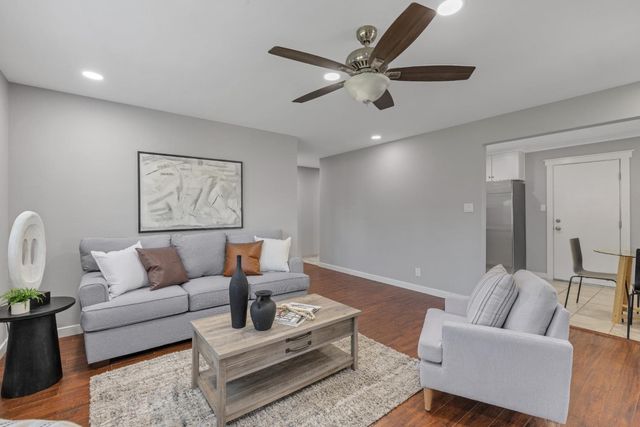 8301 Central Ave, Orangevale, CA 95662