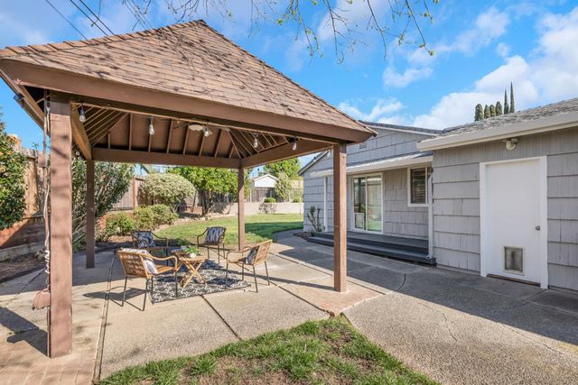 8301 Central Ave, Orangevale, CA 95662