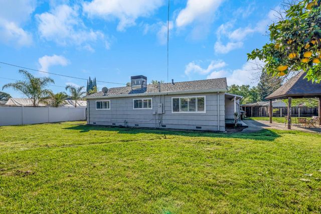 8301 Central Ave, Orangevale, CA 95662