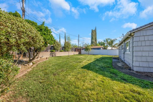 8301 Central Ave, Orangevale, CA 95662