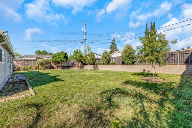8301 Central Ave, Orangevale, CA 95662
