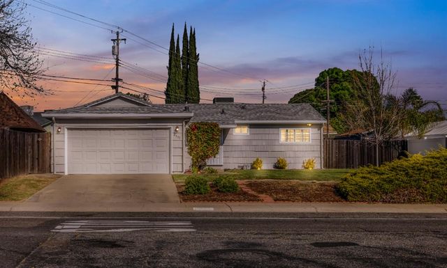 8301 Central Ave, Orangevale, CA 95662