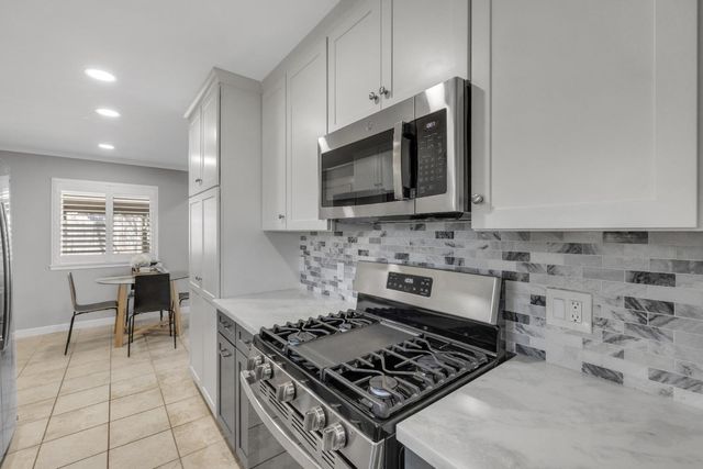 8301 Central Ave, Orangevale, CA 95662