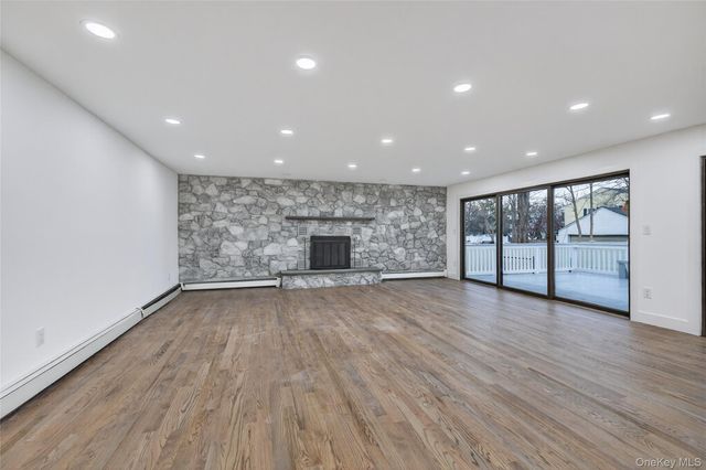 611 Deer Park Avenue, Babylon, NY 11702