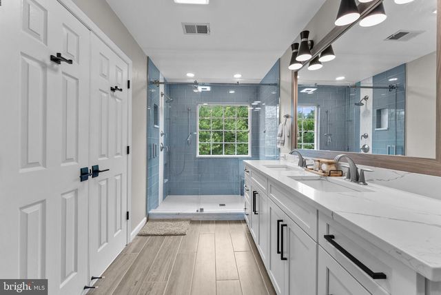 9059 BREWER CREEK PL, Manassas, VA 20109