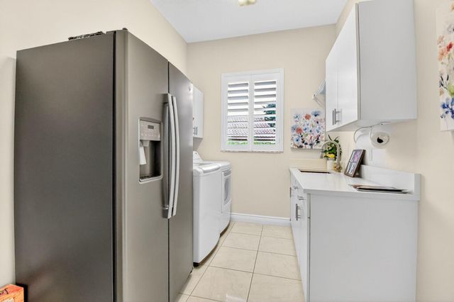 2078 Sunderland Avenue, Wellington, FL 33414