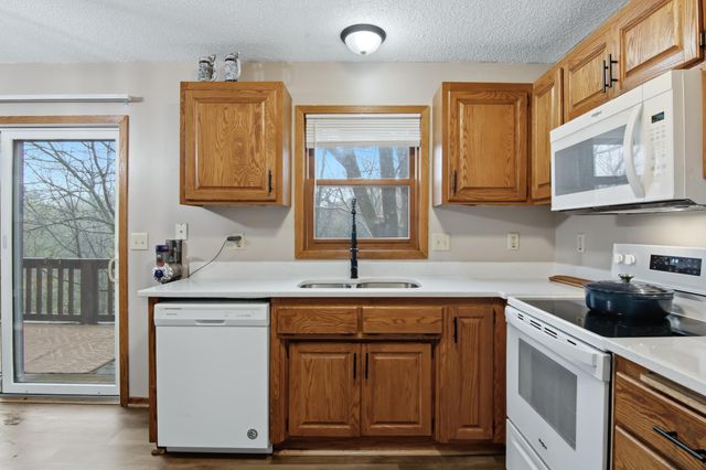 531 Hunter Hill Road, Hudson, WI 54016