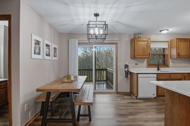 531 Hunter Hill Road, Hudson, WI 54016