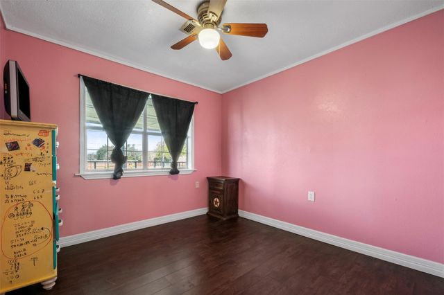 12711 33rd Street, Santa Fe, TX 77510