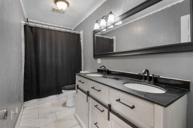 12711 33rd Street, Santa Fe, TX 77510