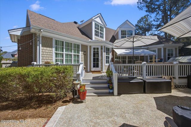 8709 Lake Nona Drive, Wilmington, NC 28411