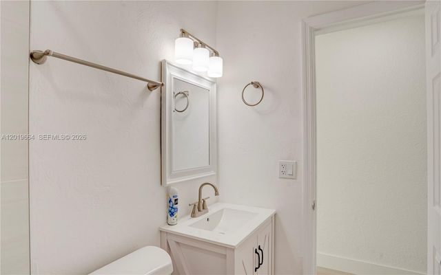 1031 NW 23rd Way, Fort Lauderdale, FL 33311