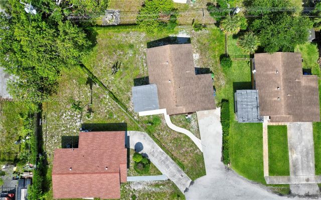 1031 NW 23rd Way, Fort Lauderdale, FL 33311