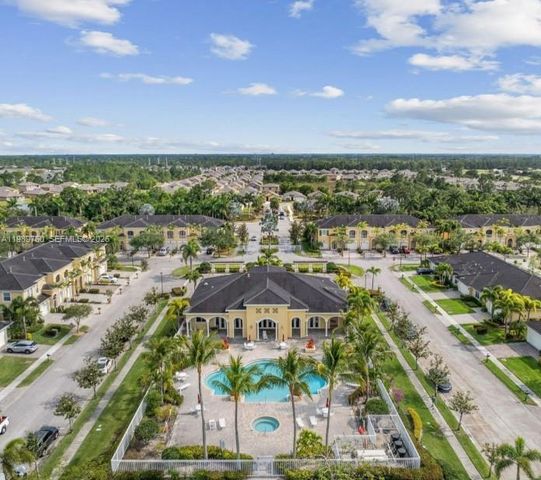 6479 NW Castlebrook Ave, Port St. Lucie, FL 34983