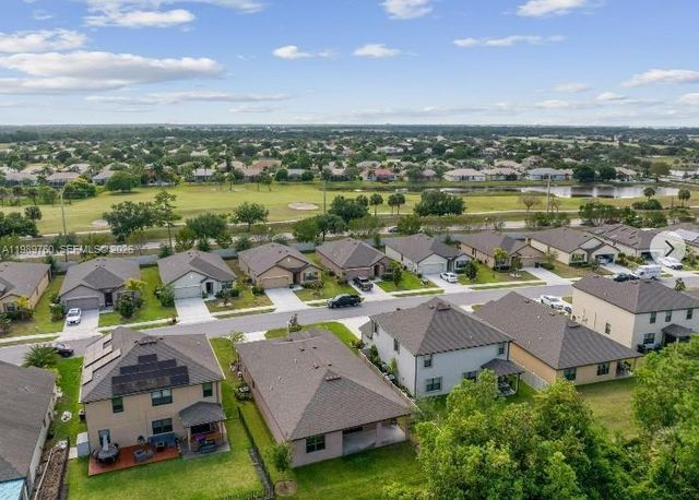 6479 NW Castlebrook Ave, Port St. Lucie, FL 34983